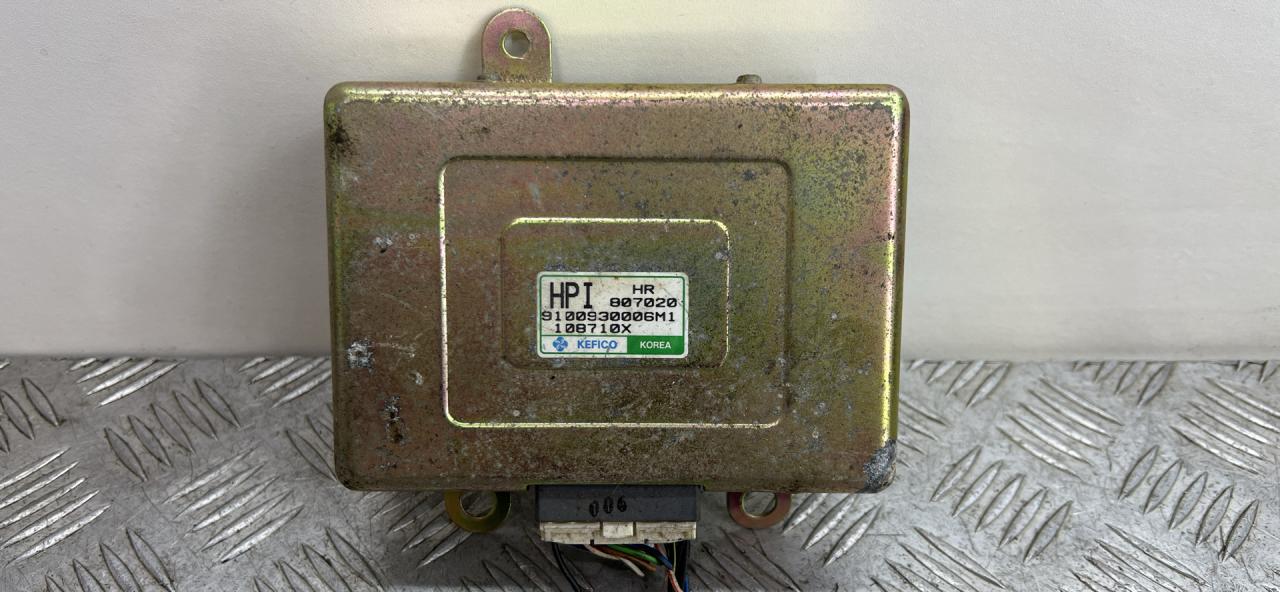 блок управления двигателем Hyundai Galloper 2 поколение 2001, 2.5 л., D4BH, дизель, 9100930006M1 - фото №1