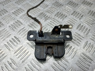 замок багажника Volkswagen Passat B5 2000, 1.6 л., i, AHL, бензин, 3B9827505C