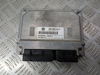 блок управления двигателем Volkswagen Passat B5 [рестайлинг] 2001, 1.6 л., ALZ, бензин, 3B0906018S