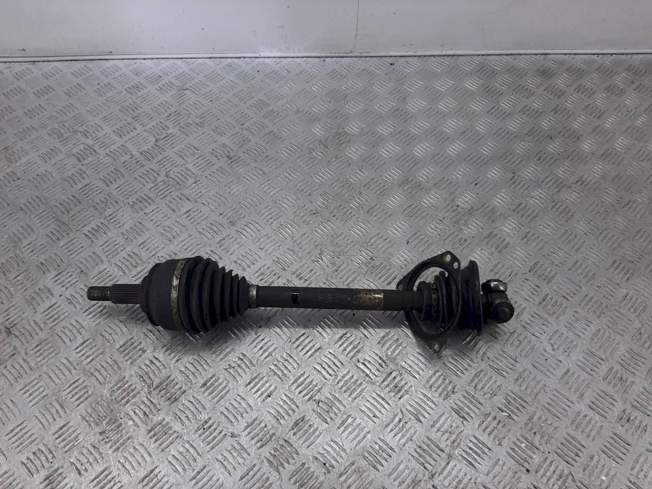 полуось передняя левая (приводной вал, ШРУС) Renault Espace 3 поколение 2000, 2.0 л., i - фото №1