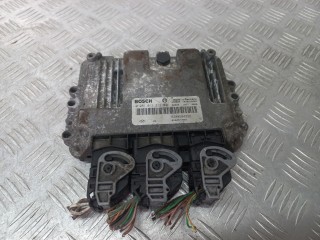 блок управления двигателем Renault Laguna 2 поколение 2004, 2.2 л., дизель, 0281012212, 8200504296