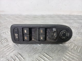 блок управления стеклоподъемниками Citroen C5 2 поколение 2011, 96659465