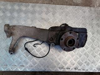 кулак поворотный правый Audi A8 D2/4D [рестайлинг] 2000, 2.5 л., дизель, 4D0407258M