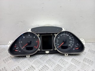 щиток приборов (приборная панель) Audi A6 4F/C6 2006, 2.0 л., дизель, 4F0920931B