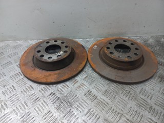 диски тормозные задние Volkswagen Passat B6 2008, 2.0 л., CBBA, дизель, робот