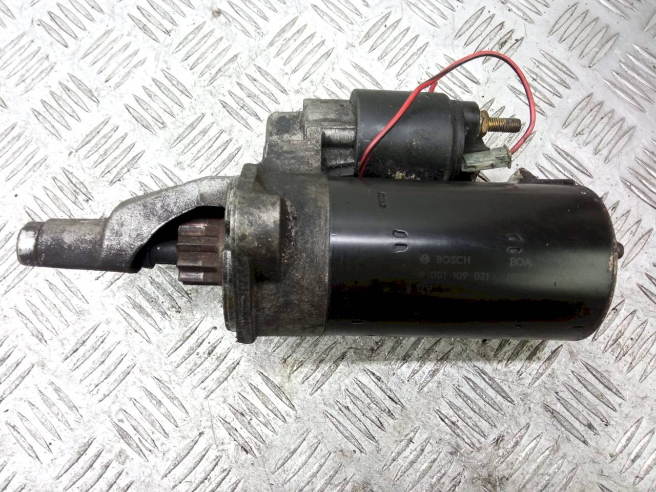 стартер Audi A4 B6 2002, 2.5 л., TDi, 059911023H - фото №1