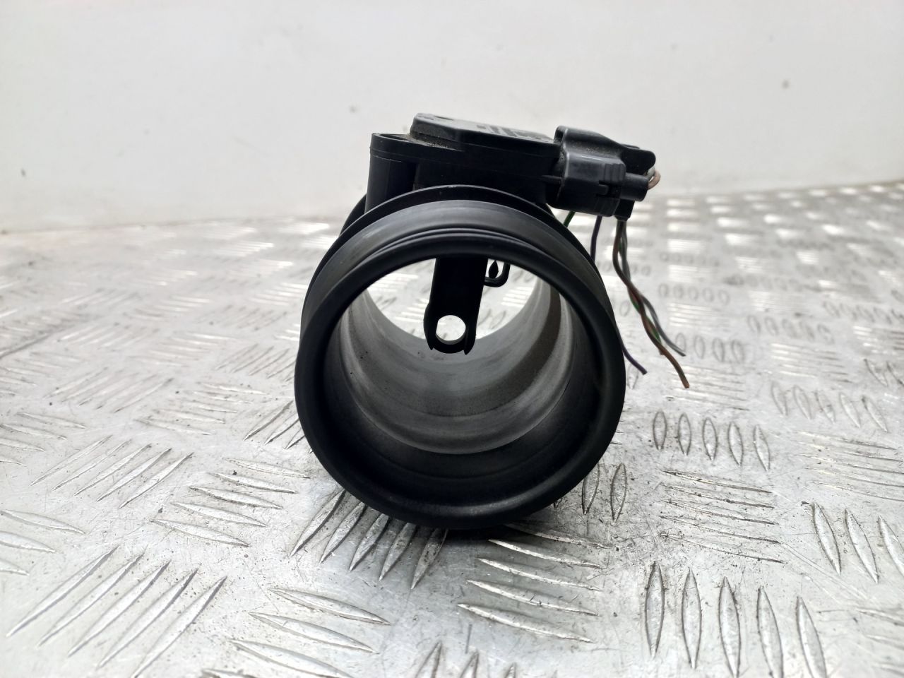 расходомер воздуха Volvo V70 2 поколение 2001, 2.4 л., i, B 5244 S, бензин, 9202199, MB197408-0040 - фото №1