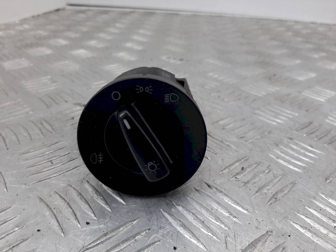 переключатель света Volkswagen Passat B5 1999, 1C0941531 - фото №1