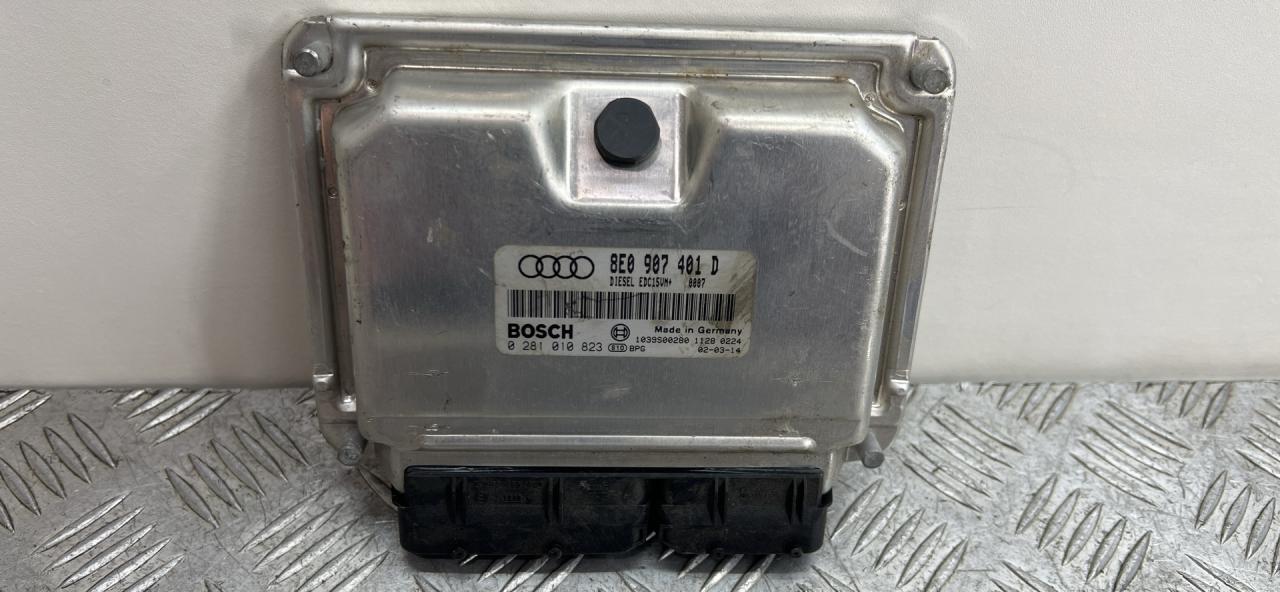 блок управления двигателем Audi A4 B6 2001, 2.5 л., AKE, дизель, 6МКПП, 8E0907401D - фото №1