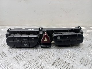кнопка (выключатель) Mercedes-Benz C-Класс W203/S203/CL203 2003, 2.2 л., CDi, OM 611.962, дизель, 2038218358