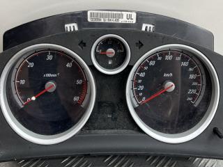 щиток приборов (приборная панель) Opel Zafira 2 поколение (B) 2006, 1.9 л., CDTi, дизель, 13230594