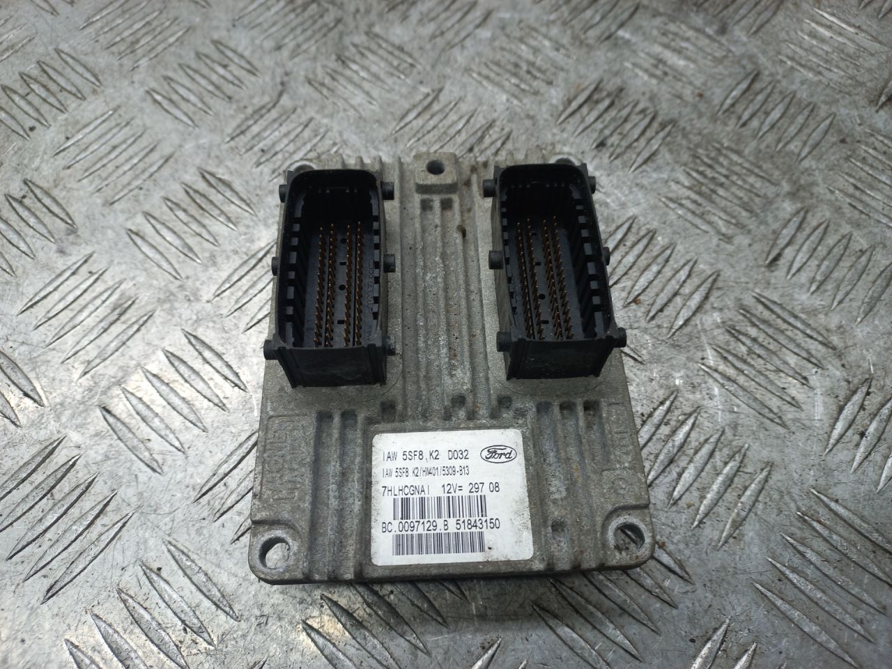 блок управления двигателем Ford Ka 2 поколение 2009, 1.2 л., i, FP4 (169A4000), бензин, 5SF8K2D032 - фото №1