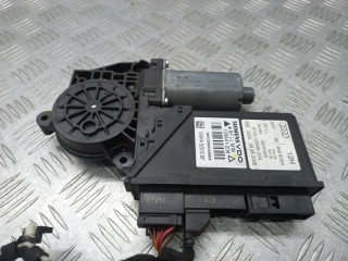 моторчик стеклоподъемника передний правый Audi A4 B6 2003, 2.5 л., TDi, BCZ, дизель, 8E1959802H