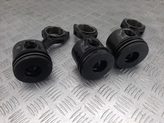поршень Ford Focus 1 поколение 2001, 1.8 л., дизель, 82L62