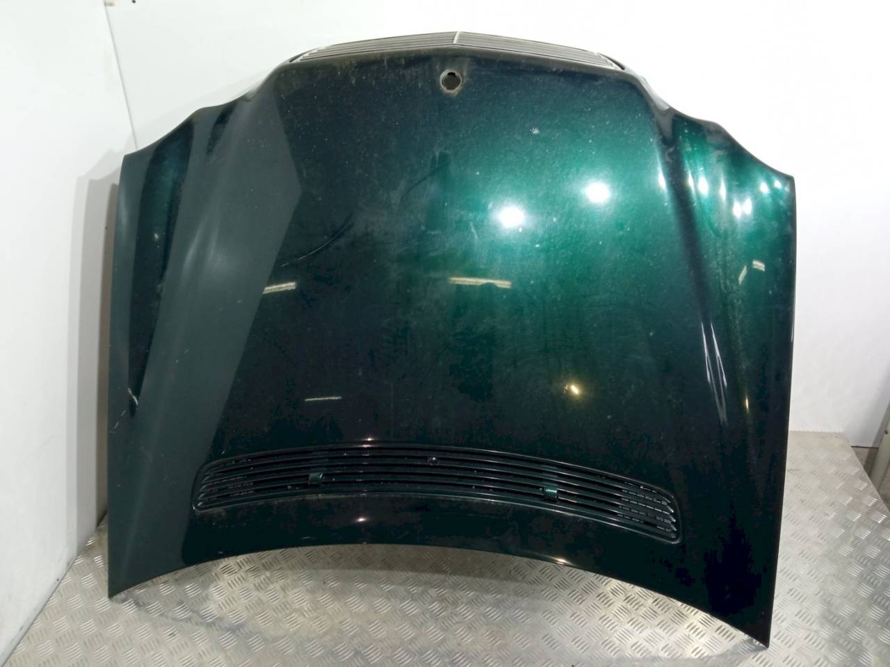 капот Mercedes-Benz C-Класс W203/S203/CL203 2001 - фото №1