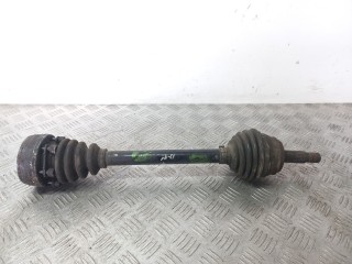 полуось передняя левая (приводной вал, ШРУС) Volkswagen Caddy 2 поколение 1999, 1.9 л., 1Y, дизель