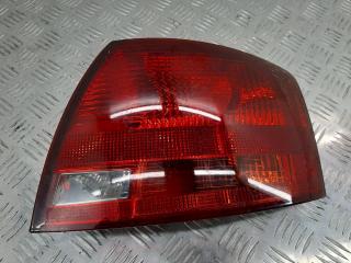 фонарь задний правый Audi A4 B7 2006, 8E9945096E