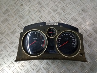 щиток приборов (приборная панель) Opel Astra H 2004, 1.7 л., дизель, 13172012