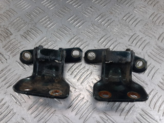 петля двери Mazda 626 5 поколение [рестайлинг] 2001, 1.8 л., FP, бензин, МКПП