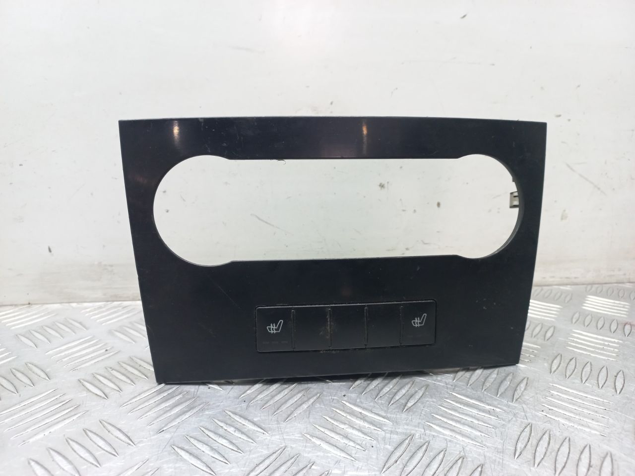 кнопка обогрева сидений Mercedes-Benz A-Класс W169 2005, 1698208510 - фото №1