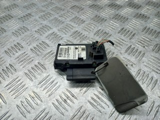 замок зажигания Renault Megane 2 поколение [рестайлинг] 2007, 2.0 л., 8200125077