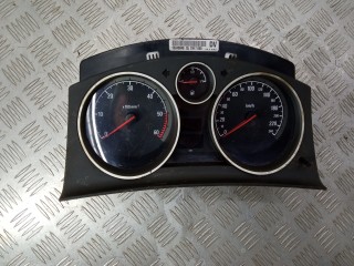 щиток приборов (приборная панель) Opel Zafira 2 поколение (B) 2007, 1.9 л., дизель, 13243048