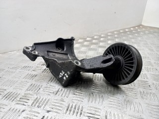 кронштейн (крепление) Opel Vectra C 2005, 2.2 л., DTi, дизель, 24401737