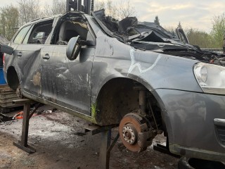 Volkswagen Golf 5 поколение