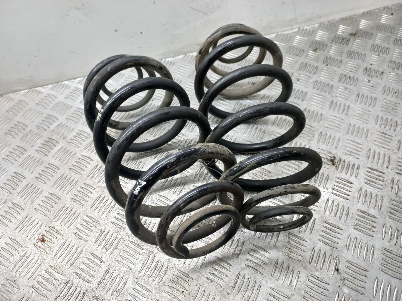 пружина задняя Mercedes-Benz Vito W639 2007, 2.2 л., CDi, OM 646.982, дизель - фото №1