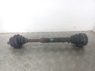 полуось передняя правая (приводной вал, ШРУС) Volkswagen Passat B5 1998, 1.8 л., Ti, AEB, бензин