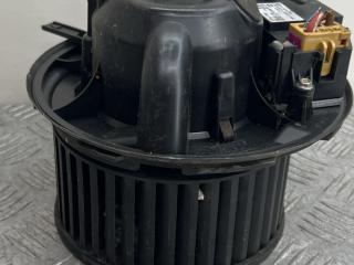 моторчик печки Skoda Octavia 2 поколение (A5) 2005, 2.0 л., TDi PD, BKD, дизель, F993987Q