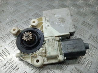 моторчик стеклоподъемника передний правый Ford Focus 2 поколение 2008, 1.6 л., i, SHDA, бензин, 7M5T-14B533-CD