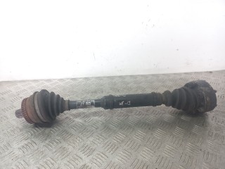полуось передняя левая (приводной вал, ШРУС) Volkswagen Passat B5 1998, 1.8 л., Ti, AEB, бензин, 8D0407271AQ