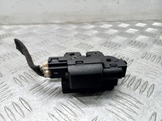замок багажника Renault Clio 3 поколение [рестайлинг] 2010, 1.5 л., DCi, K9K 766, дизель, МКПП, 8200747429B