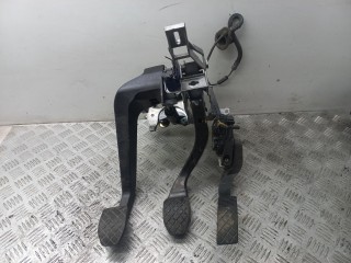 узел педальный (блок педалей) Audi A4 B6 2004, 2.0 л., i, ALT, бензин, 8E1721117A