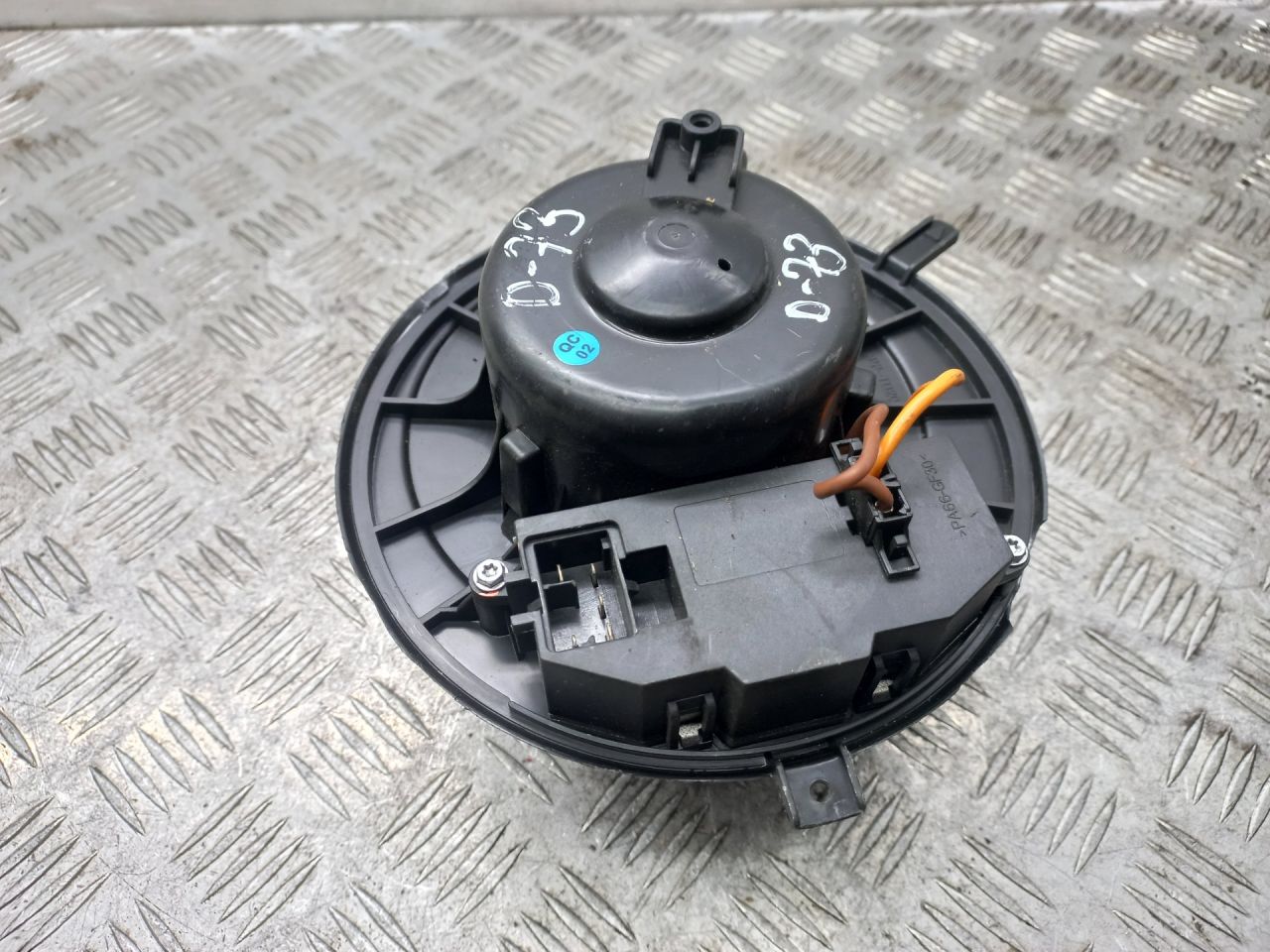 моторчик печки Volkswagen Golf 5 поколение 2007, 2.0 л., TDi PD, BMM, дизель - фото №1