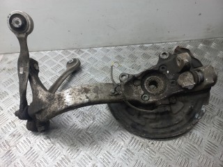 кулак поворотный правый Audi A4 B6 2005, 2.5 л., TDi, BFC, дизель