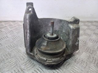 подушка крепления двигателя Audi 80 8C/B4 1993, 2.8 л., i, AAH, бензин, 8A0199352