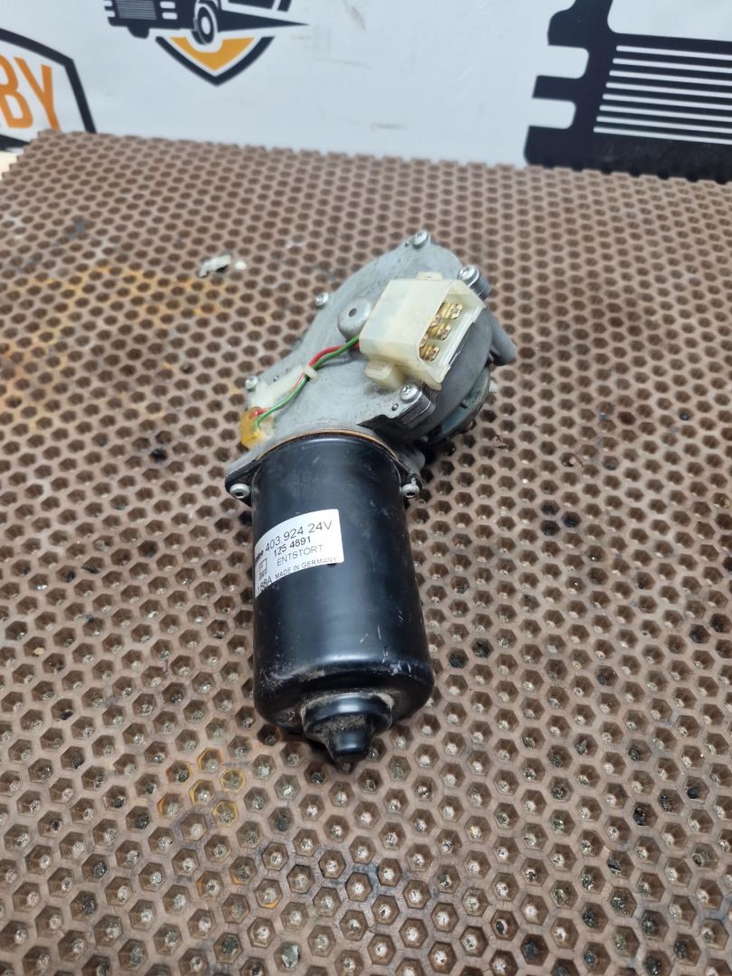 моторчик передних стеклоочистителей (дворников) DAF XF 105 1 поколение 2008, 403924 - фото №1