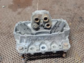 подушка крепления двигателя Volvo FH 3 поколение 2009