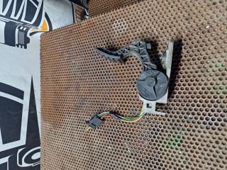 педаль Volvo FH 3 поколение 2008, 2049971