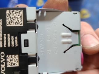 блок управления USB Volvo XC40 1 поколение [рестайлинг] 2025, 2.0 л., D 4204 T5, дизель, АКПП, 746, внедорожник 5 дв., передний привод, правый руль, 32375814