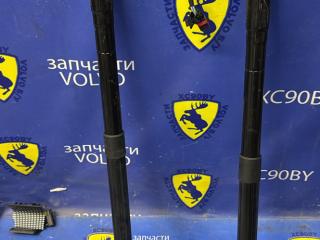 амортизатор крышки багажника (3-5 двери) Volvo XC40 1 поколение [рестайлинг] 2025, 2.0 л., D 4204 T5, дизель, АКПП, 746, внедорожник 5 дв., передний привод, правый руль, 32399278