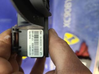 блок предохранителей Volvo XC90 2 поколение [рестайлинг] 2022, 2.0 л., гибрид, АКПП, коричневый, внедорожник 5 дв., полный подключаемый привод, правый руль, 32142591