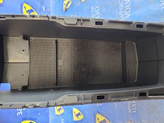 коврик салона Volvo XC40 1 поколение [рестайлинг] 2025, 2.0 л., D 4204 T5, дизель, АКПП, 746, внедорожник 5 дв., передний привод, правый руль, 32226663, 31469025