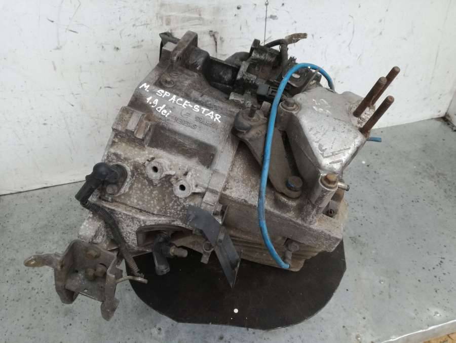 КПП механическая (МКПП) Mitsubishi Space Star 1 поколение 2000, 1.9 л., дизель, минивэн - фото №1
