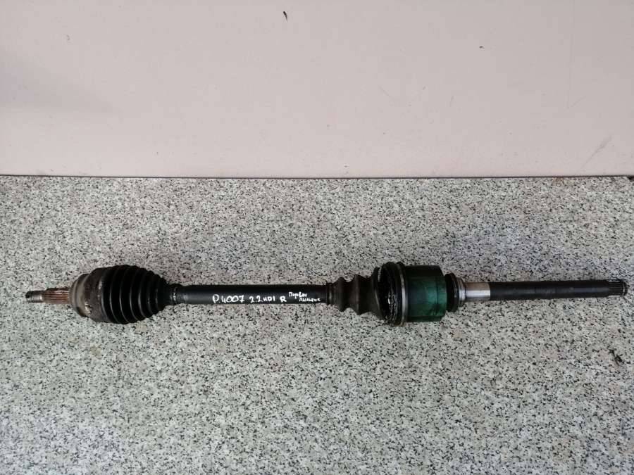полуось передняя правая (приводной вал, ШРУС) Peugeot 4007 1 поколение 2008, 2.2 л., HDi, дизель - фото №1