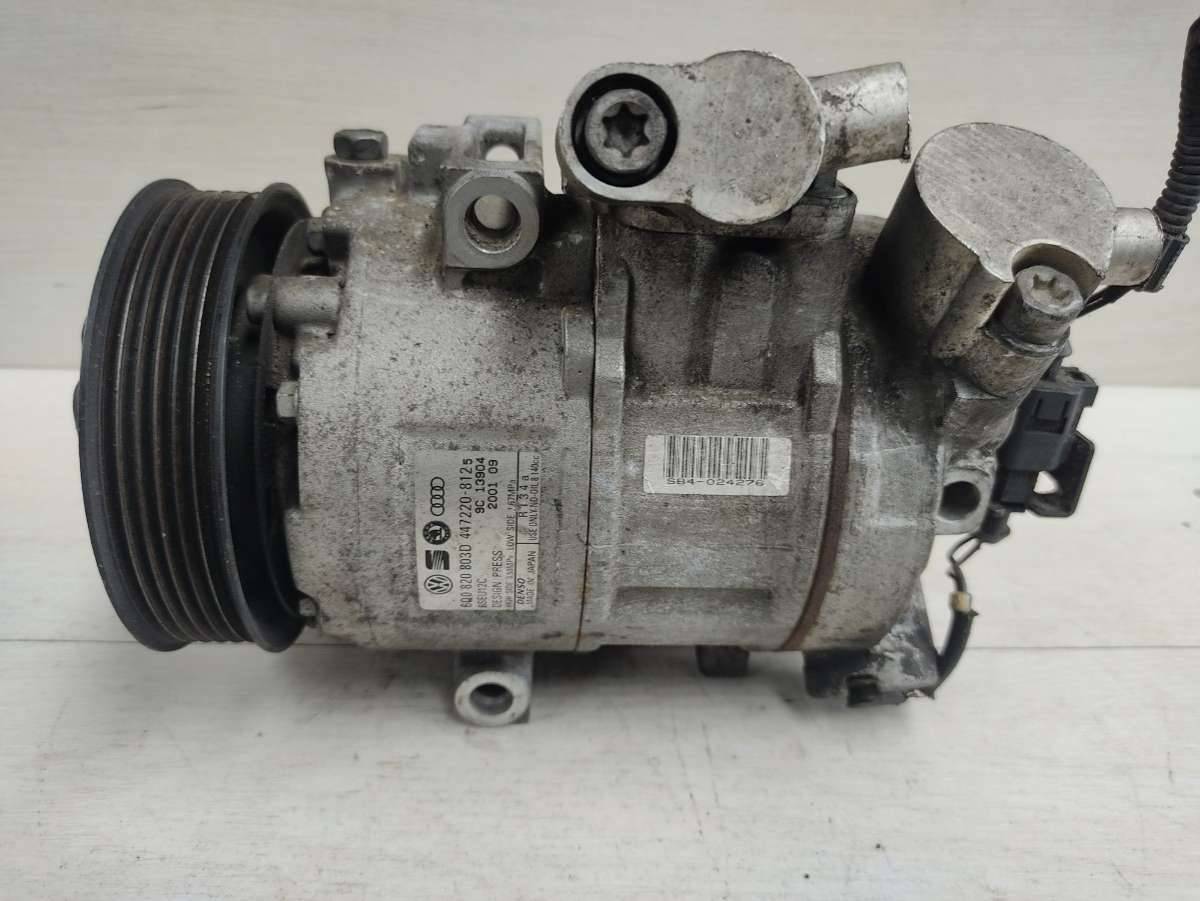 компрессор кондиционера Skoda Fabia 1 поколение (6Y) 2002, 1.4 л., i, бензин, 6Q0820803D - фото №1
