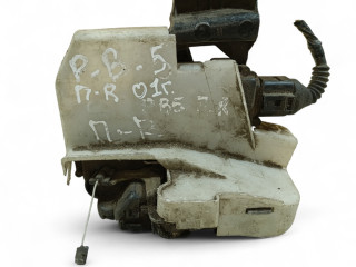 замок двери передней правой Volkswagen Passat B5 2001