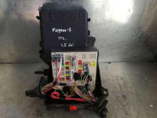 блок предохранителей Renault Megane 3 поколение 2011, 1.5 л., дизель, универсал